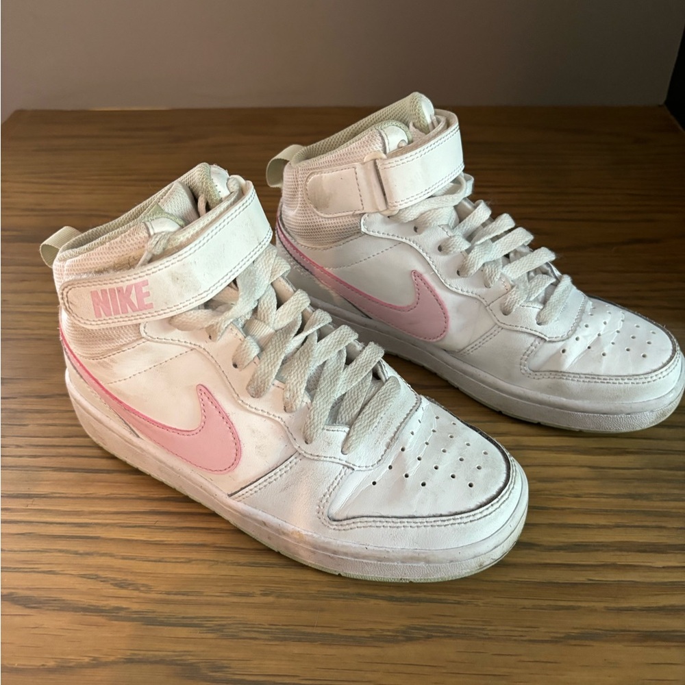 Nike Court Borough Mid 2